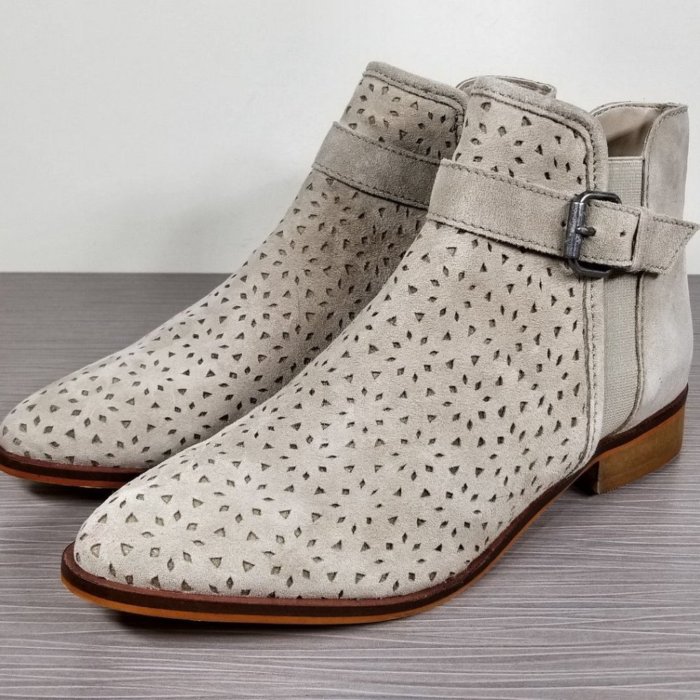 Kenneth Cole Reaction Date 2 Nite Bootie, Gray